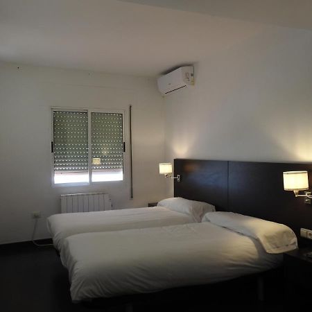 Hostal Meson De Paco Cariñena Exteriér fotografie