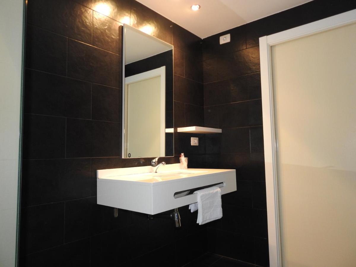 Hostal Meson De Paco Cariñena Exteriér fotografie